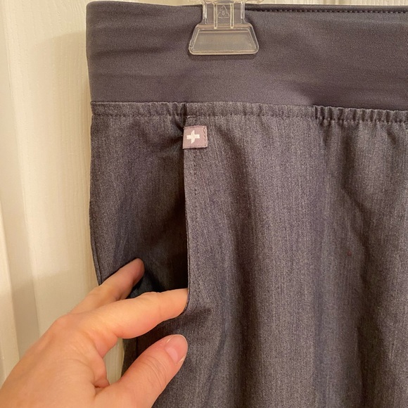 Figs Technical Collection Zamora Jogger Scrubs Drawstring Pockets Medical - Picture 3 of 13